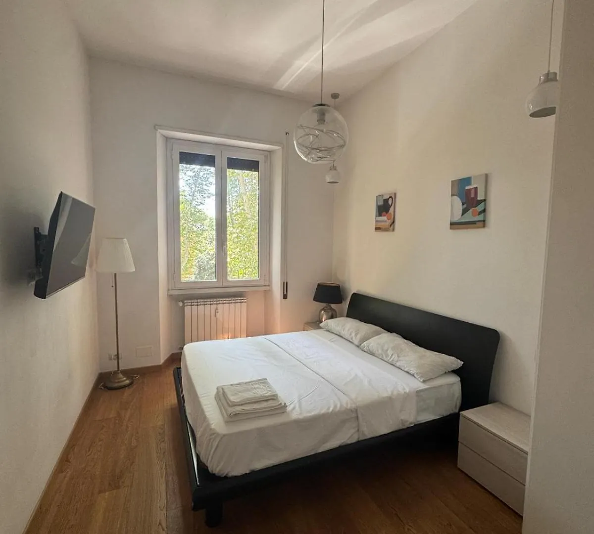 Vatican Area 2-Bedroom Apartment Řím